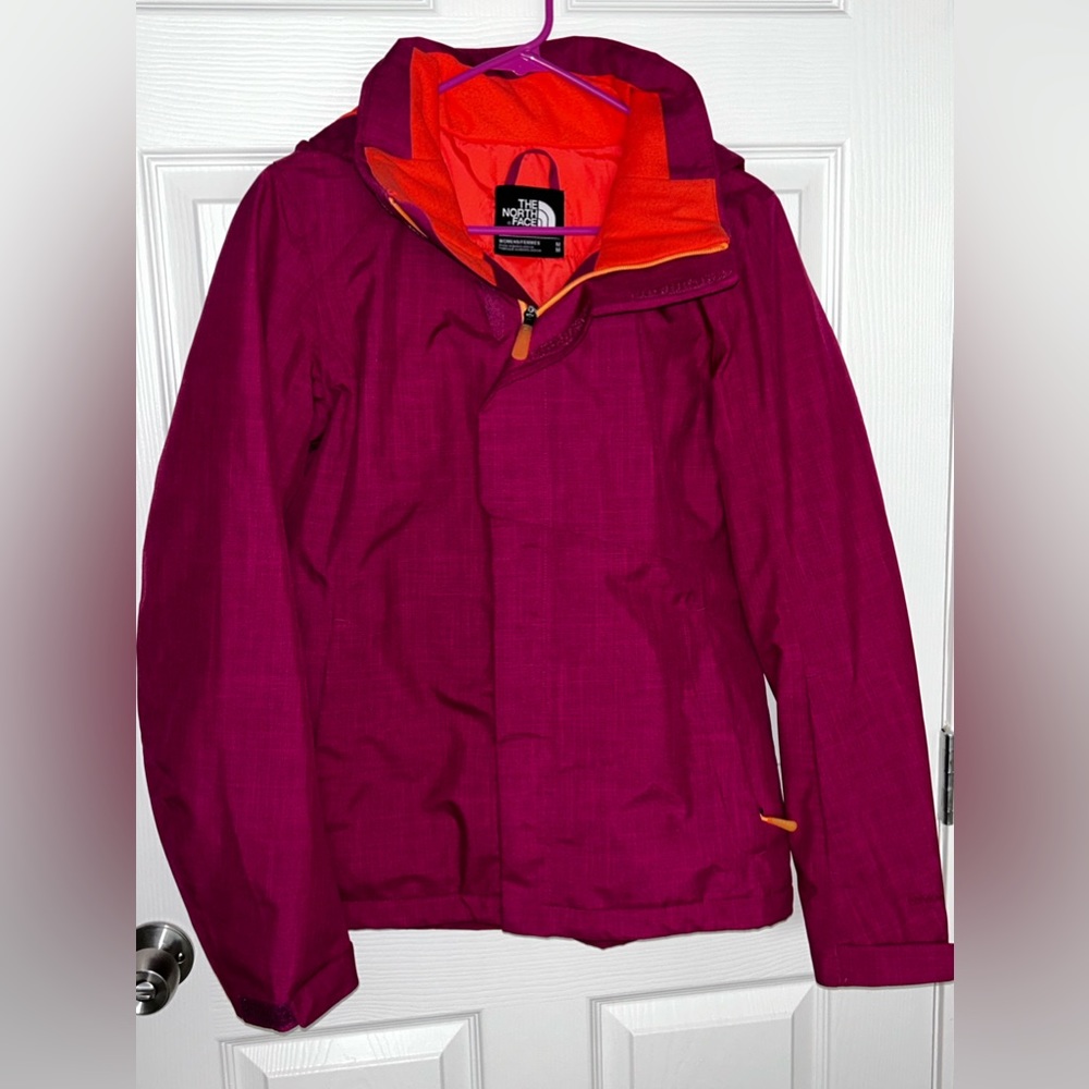 Women’s Medium North Face Coat